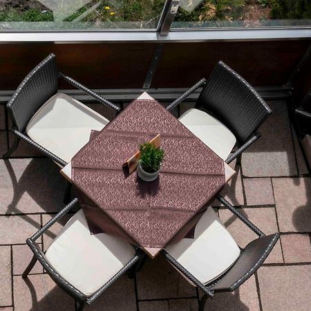 פיס Hotel Montana מראה חיצוני תמונה