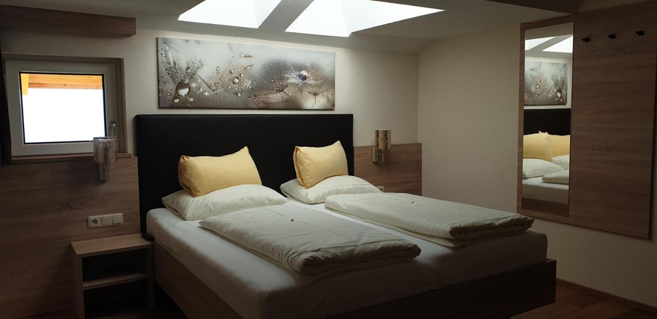 פיס Hotel Montana מראה חיצוני תמונה
